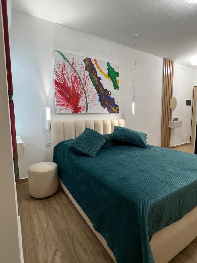 Sunny Breeze Apartment فلورا المظهر الخارجي الصورة
